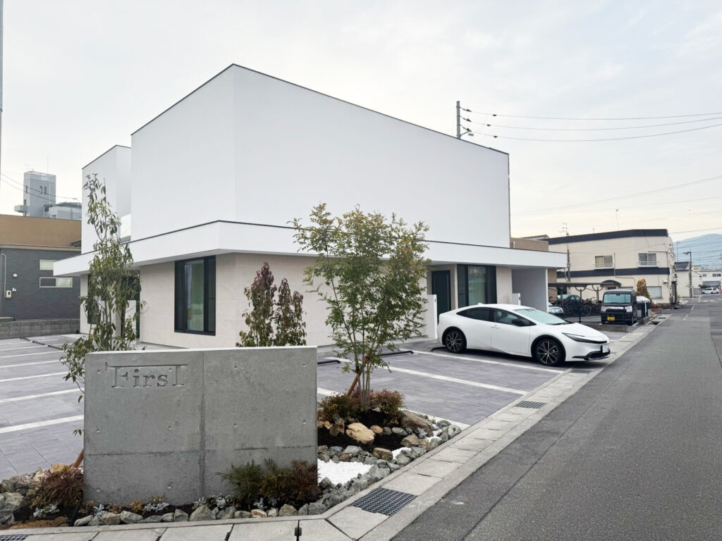 福山不動産-First